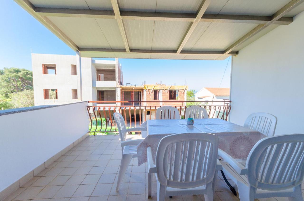 Apartments Slavica R Banjol ภายนอก รูปภาพ