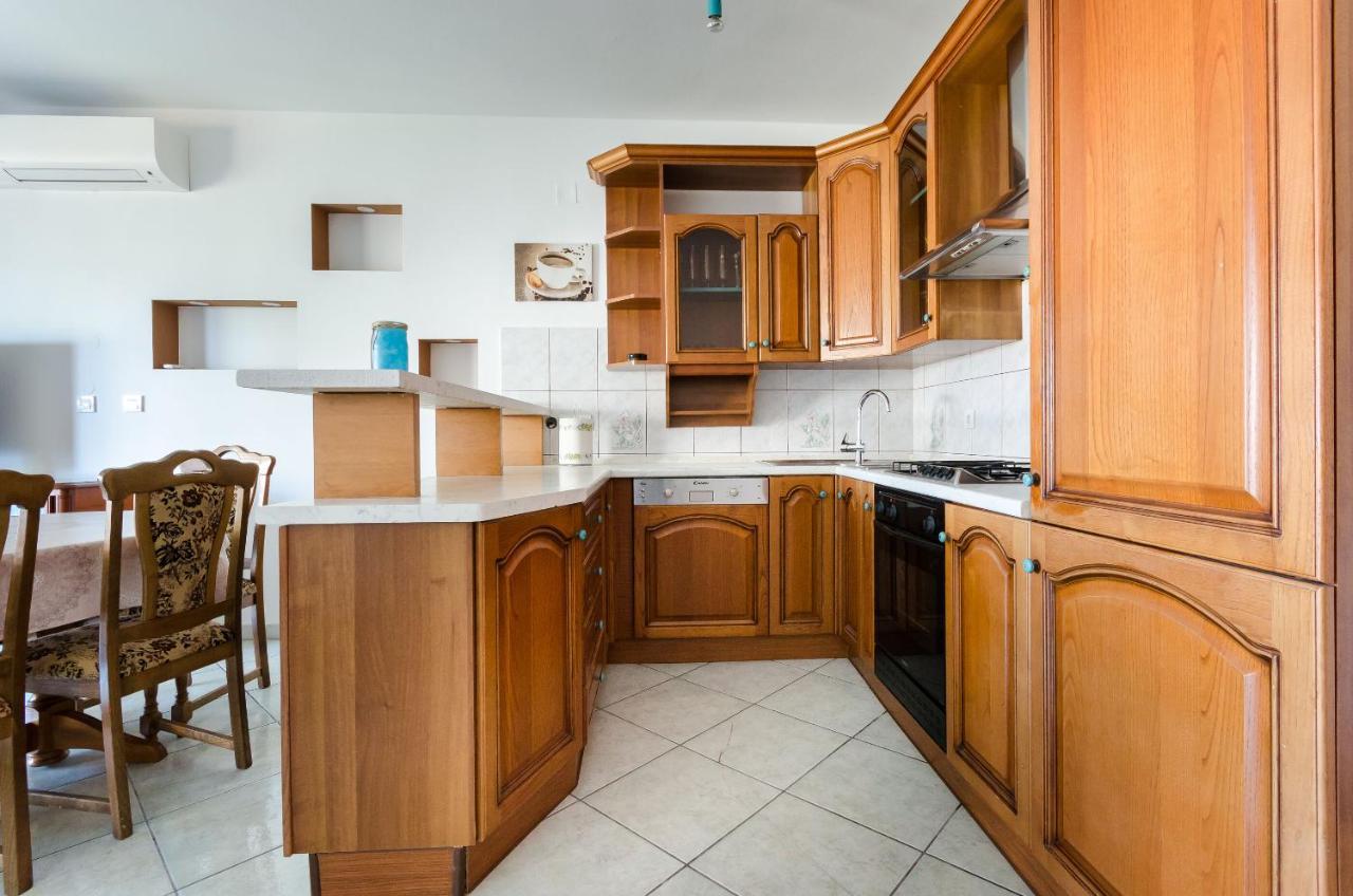 Apartments Slavica R Banjol ภายนอก รูปภาพ