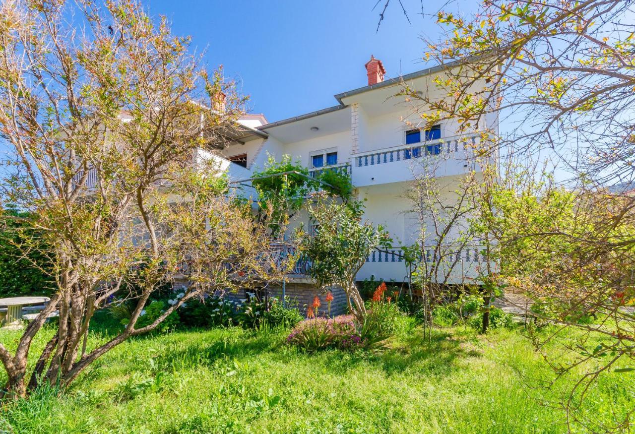 Apartments Slavica R Banjol ภายนอก รูปภาพ