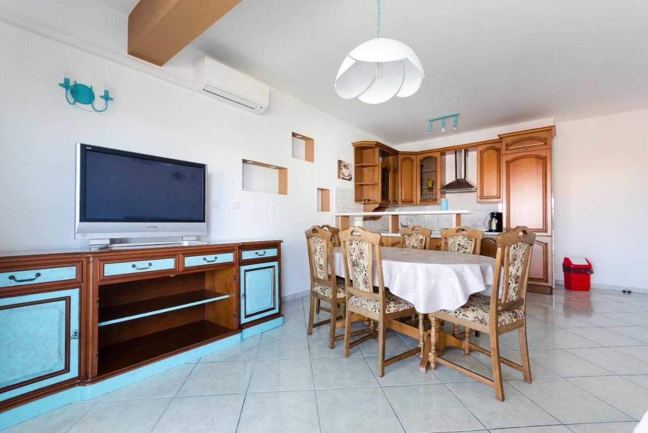 Apartments Slavica R Banjol ภายนอก รูปภาพ