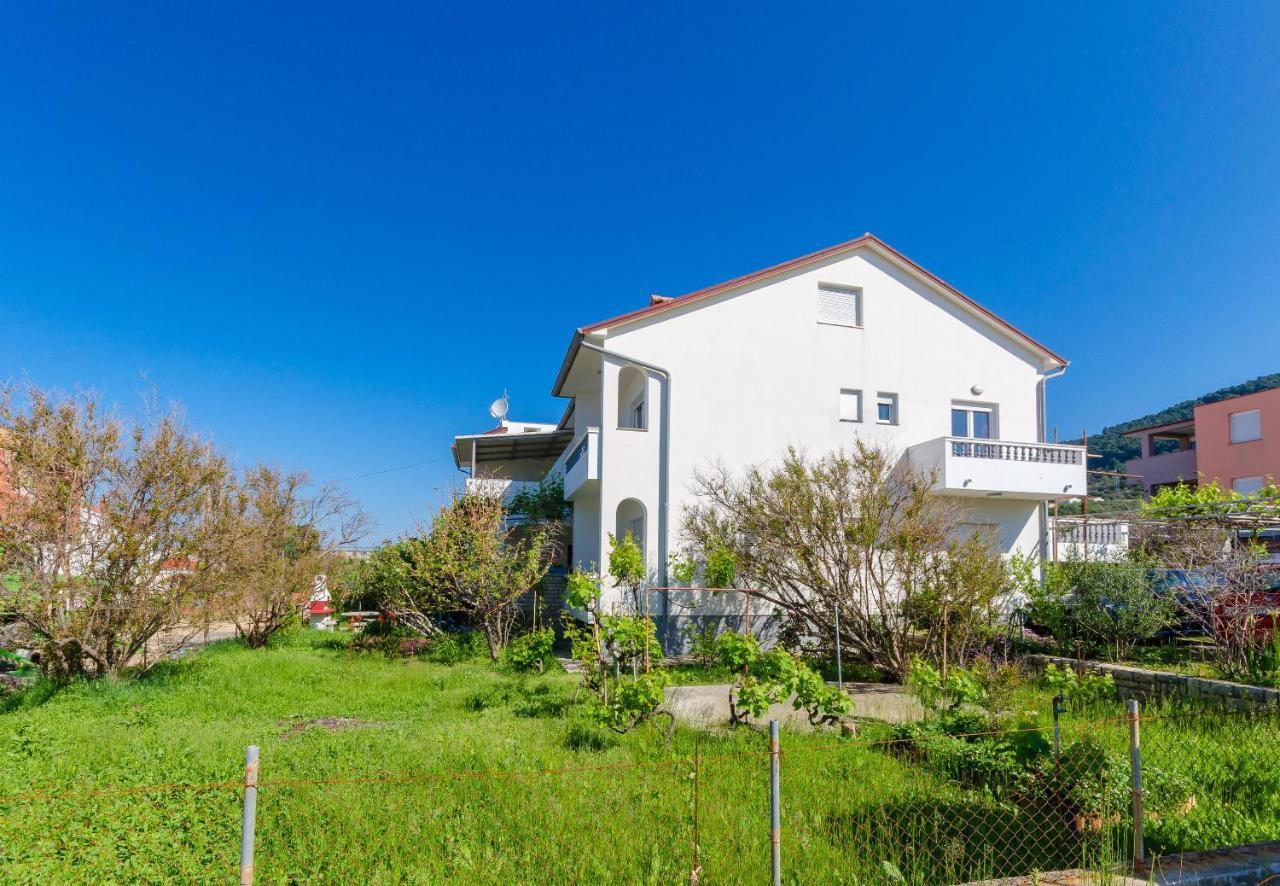 Apartments Slavica R Banjol ภายนอก รูปภาพ