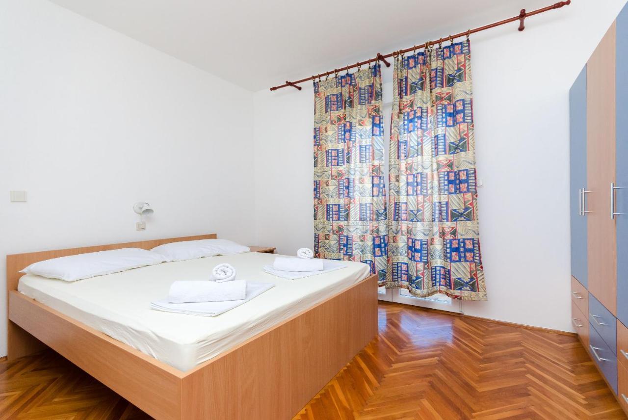 Apartments Slavica R Banjol ภายนอก รูปภาพ