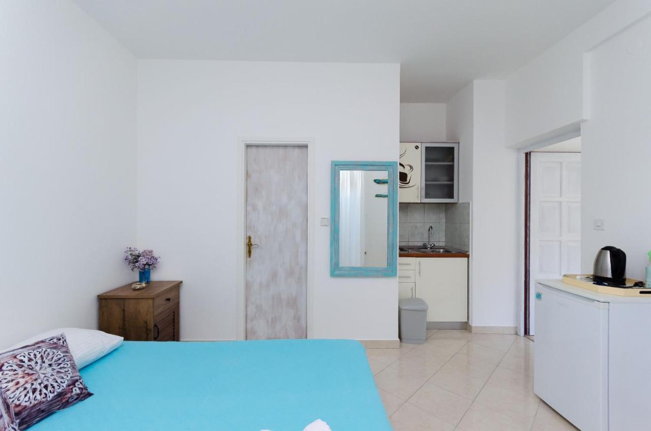 Apartments Slavica R Banjol ภายนอก รูปภาพ