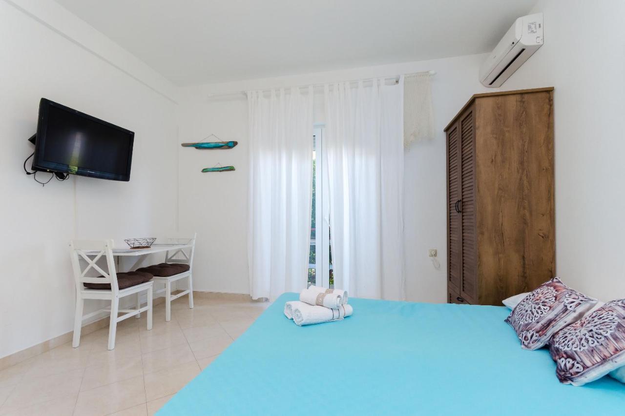 Apartments Slavica R Banjol ภายนอก รูปภาพ