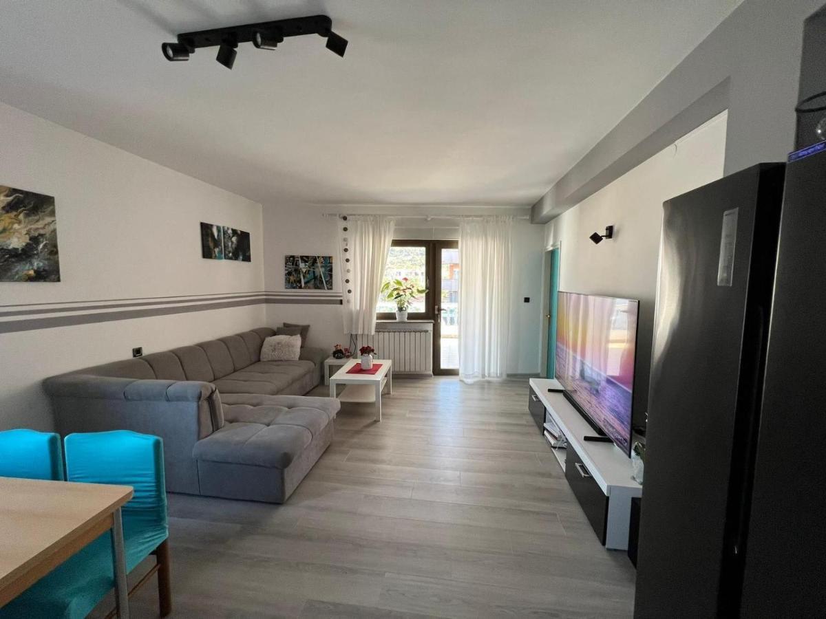 Apartments Slavica R Banjol ภายนอก รูปภาพ